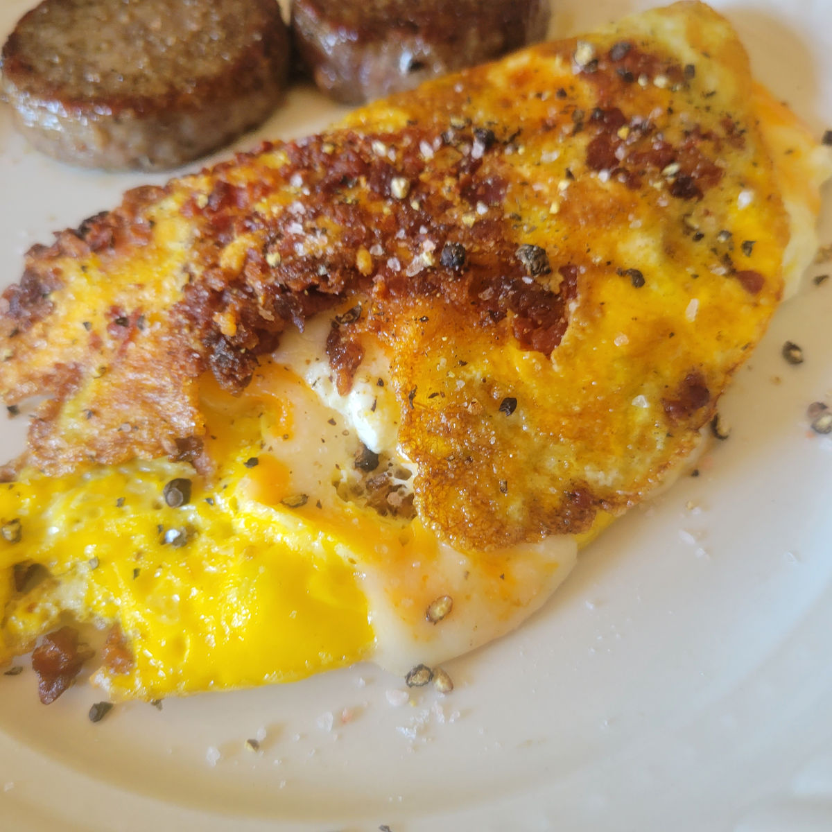 Bacon Cheddar Goat Omelet - ALTERNATING DIET AND FITNESS SYSTEM