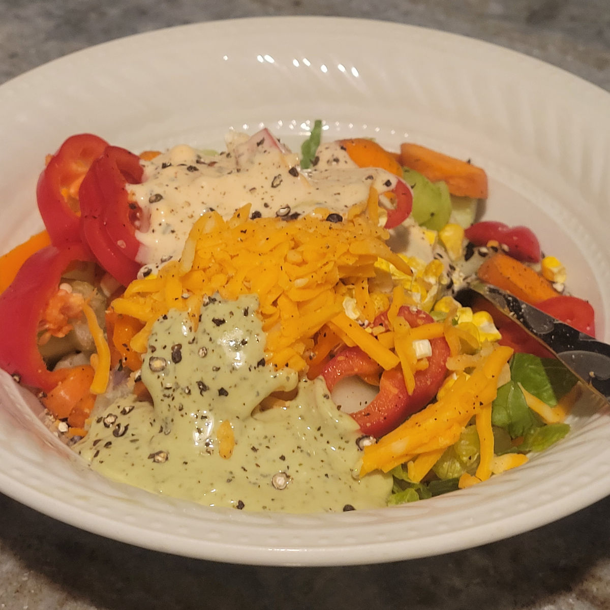 Chipoltle Avacado Salad - ALTERNATING DIET AND FITNESS SYSTEM