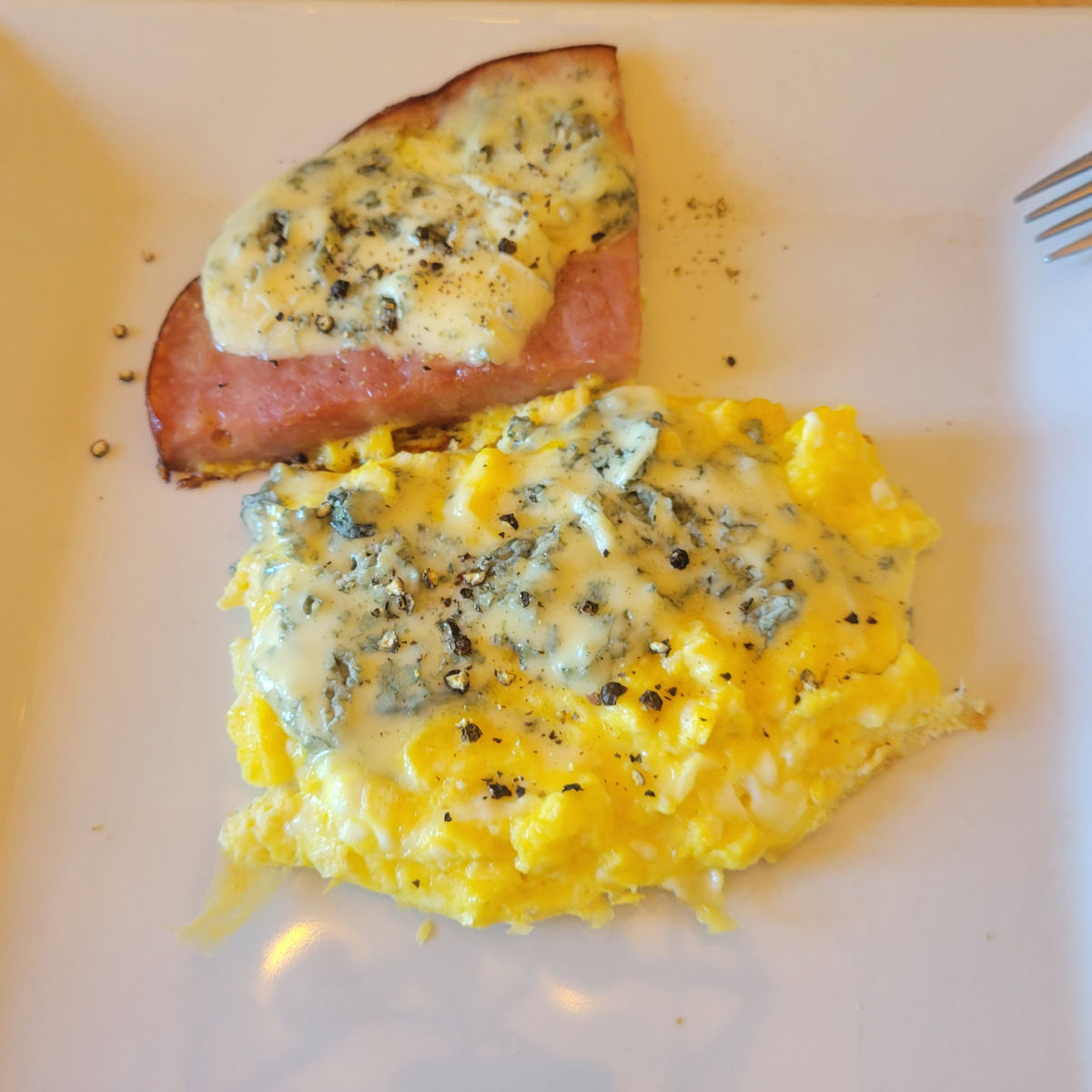 Gorgonzola Scramble &amp; Ham - ALTERNATING DIET AND FITNESS SYSTEM