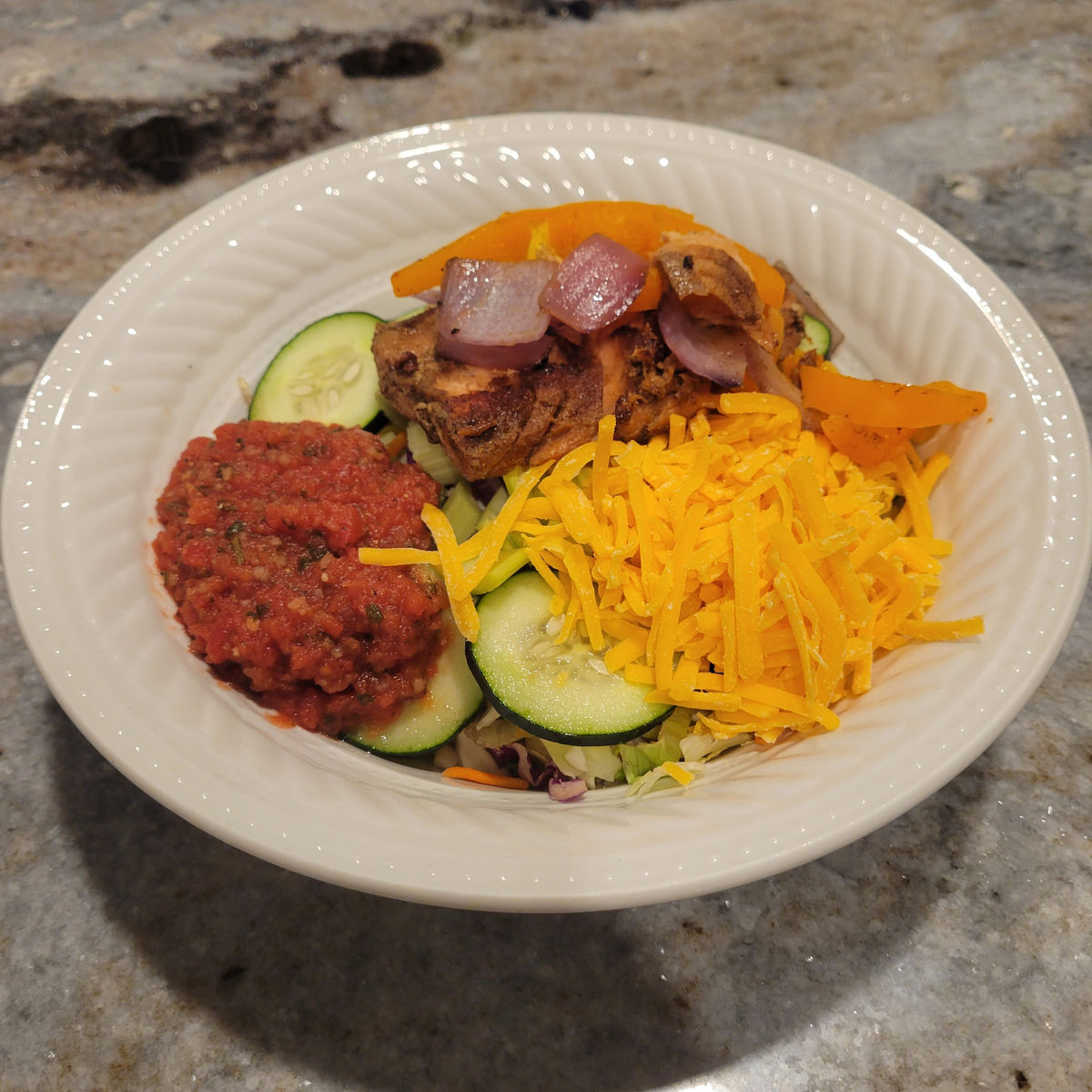 Mexican Salmon Salad - ALTERNATING DIET AND FITNESS SYSTEM